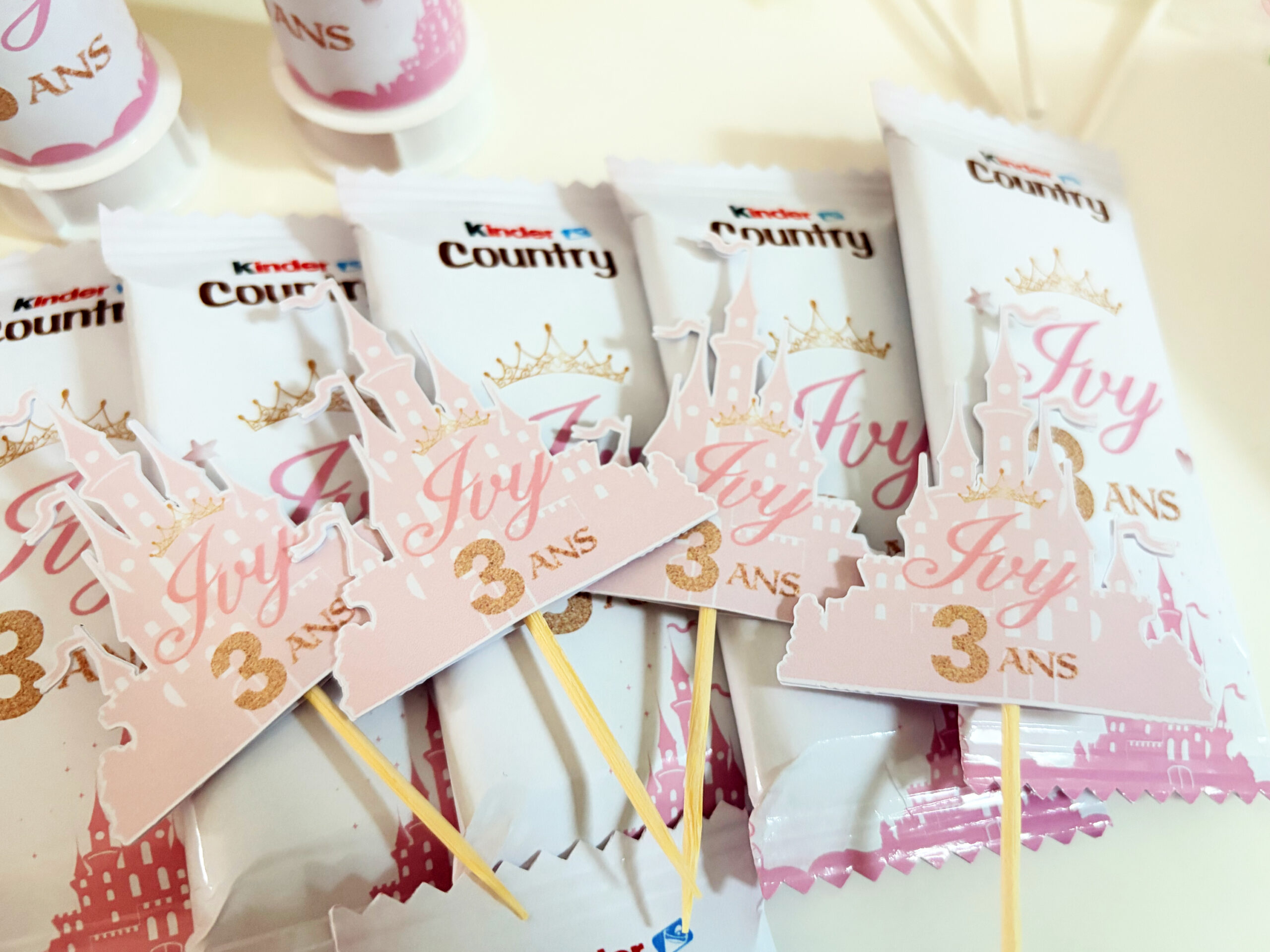 Cupcake topper personnalisé anniversaire enfant thème Princesse