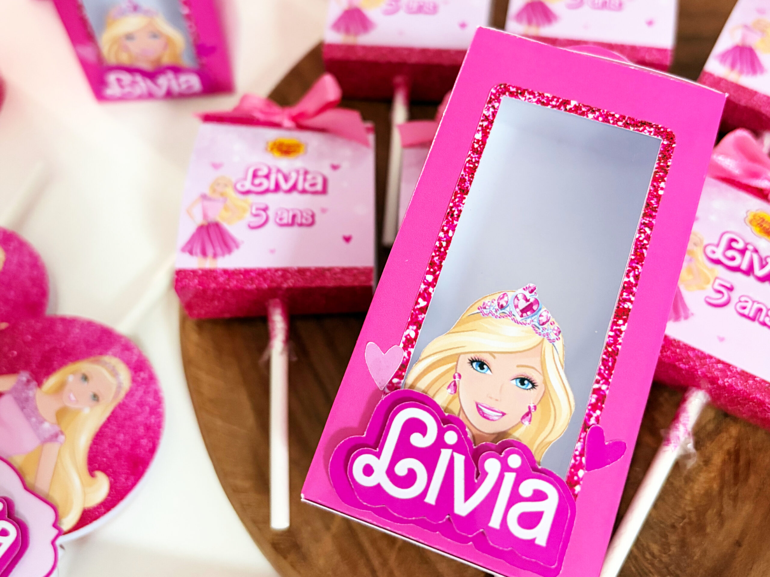 Boîte personnalisée à dragées ou bonbons - Thème Barbie